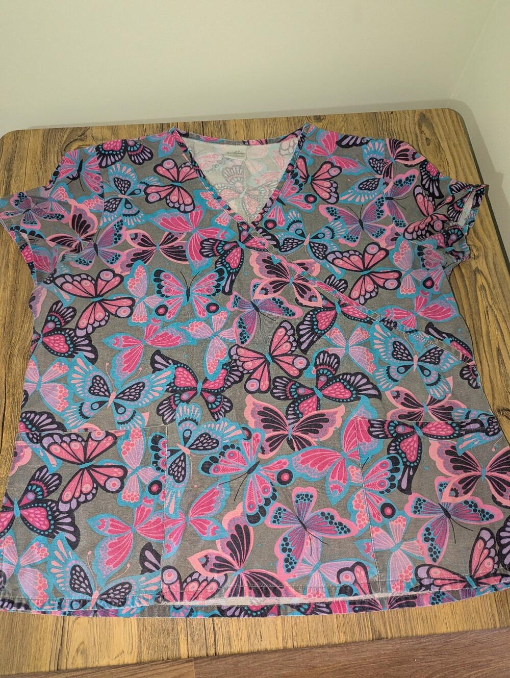 Women's XL Butterfly Print V-Neck Scrub Top - Pink & Blue X Large Comfortable